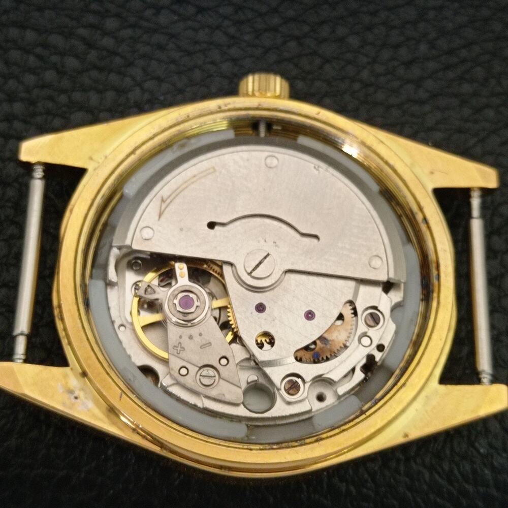 Vintage 1987 Citizen Automatic Mens Gold Watch W/daydate & Red accents - Picture 9 of 10